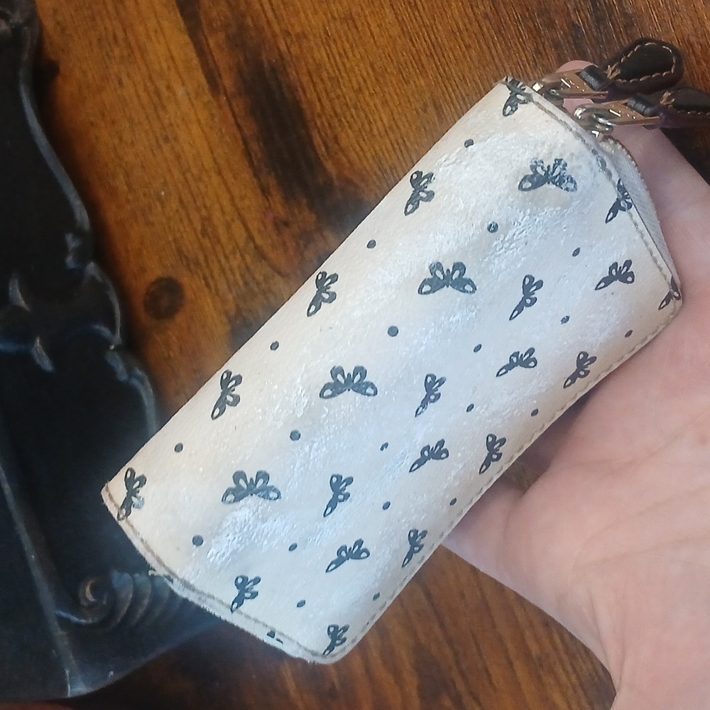 Project Wallet Re Paint Coach Cream and Black Butterfly Wallet - Picture 6 of 9